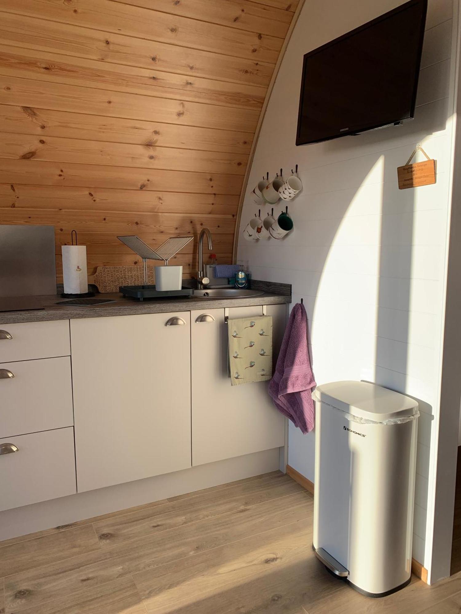 Mingle Dale- Bugthorpe Grange Glamping Villa สแตมฟอร์ดบริดจ์ ภายนอก รูปภาพ