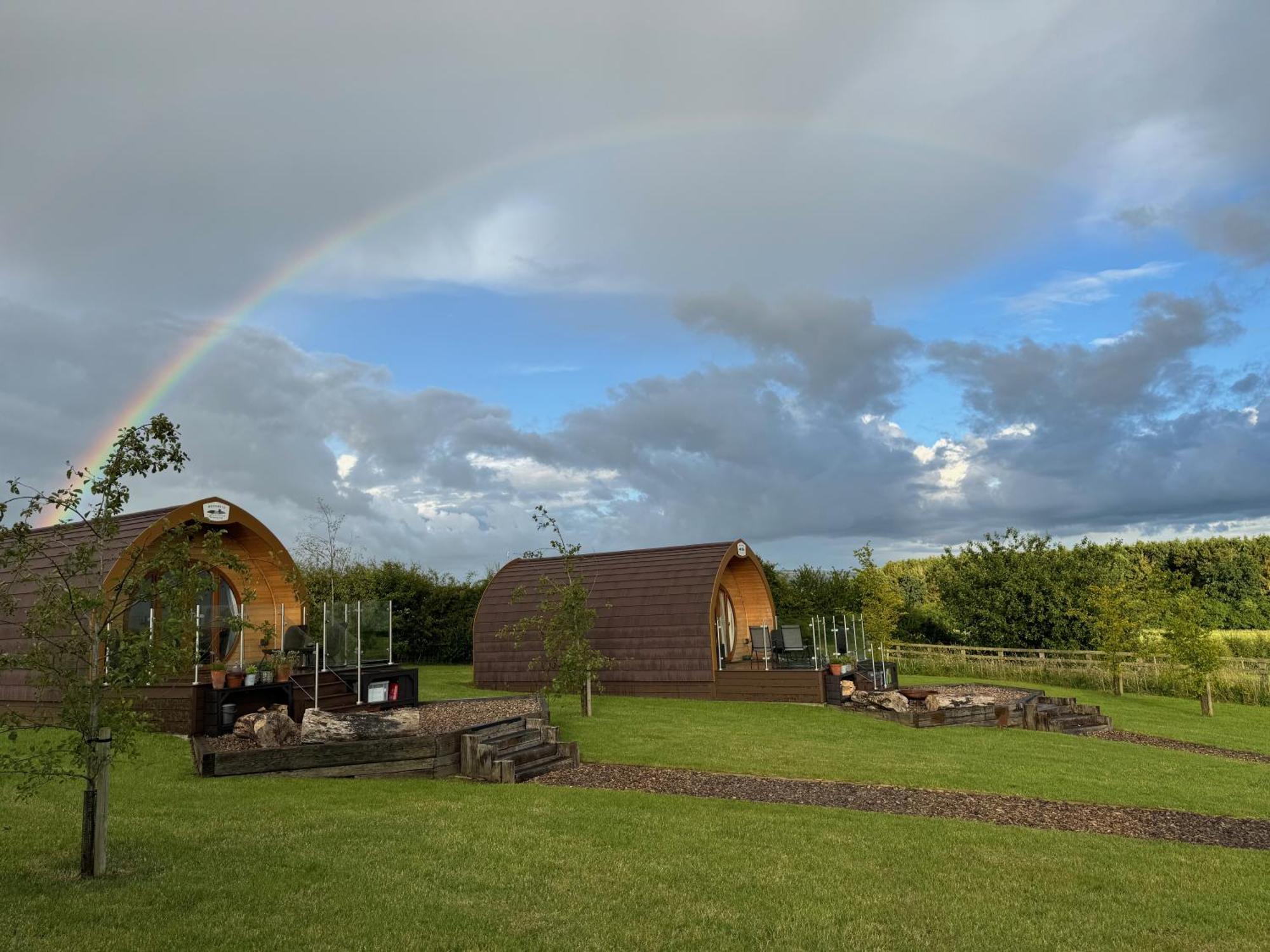 Mingle Dale- Bugthorpe Grange Glamping Villa สแตมฟอร์ดบริดจ์ ภายนอก รูปภาพ